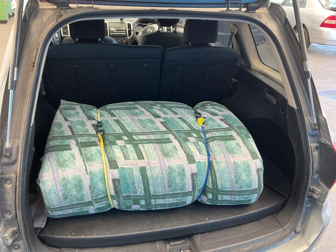 Photo '16' of Nissan Wingroad Photo '16' of Nissan Wingroad