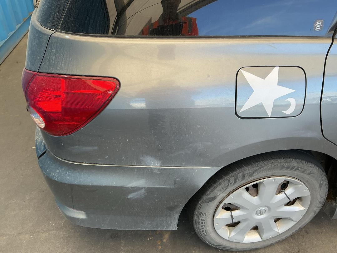 Photo '18' of Nissan Wingroad Photo '18' of Nissan Wingroad