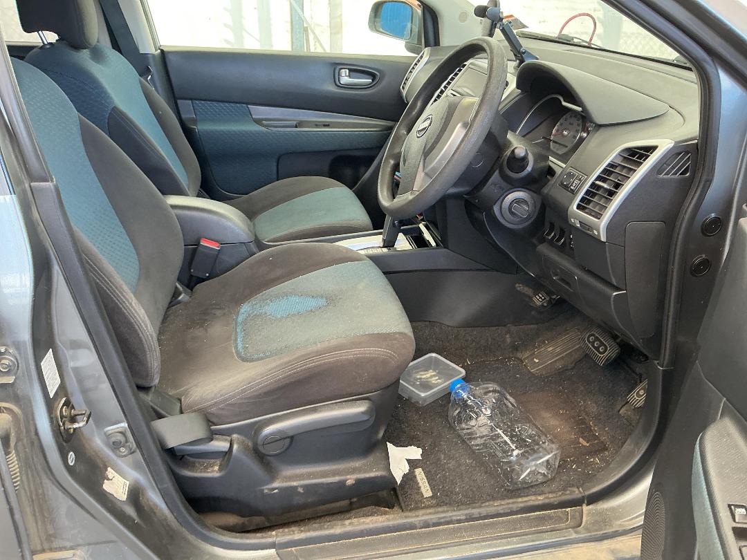 Photo '22' of Nissan Wingroad Photo '22' of Nissan Wingroad