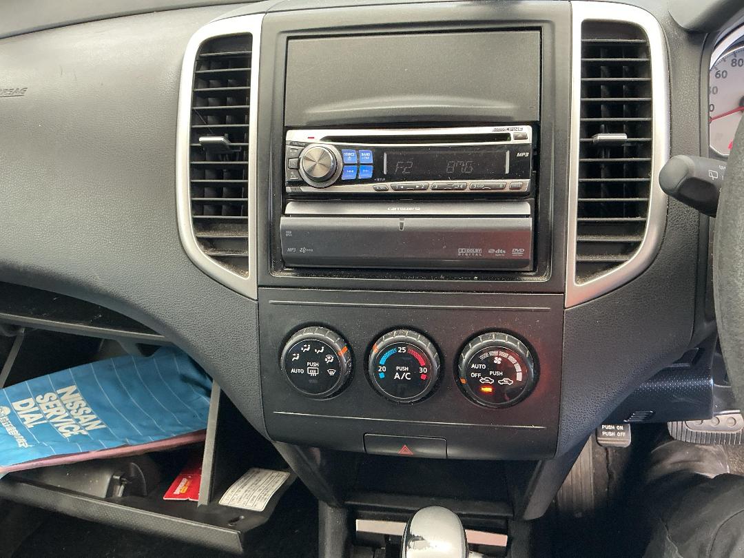 Photo '25' of Nissan Wingroad Photo '25' of Nissan Wingroad