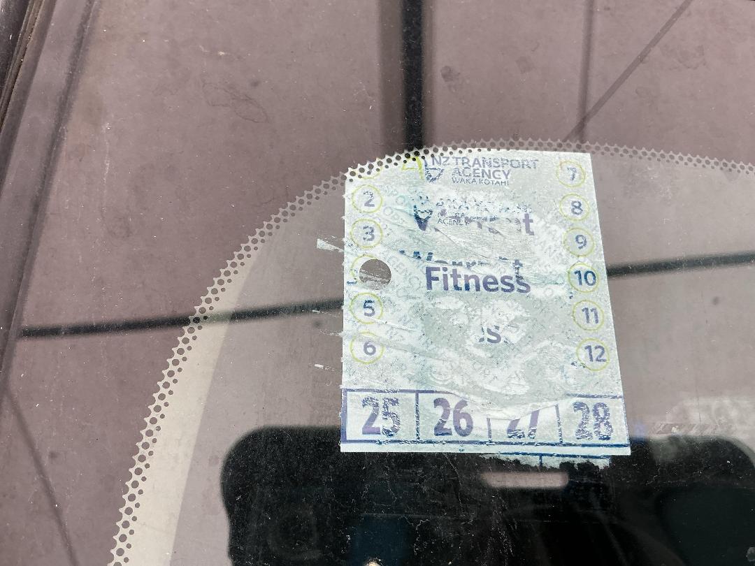 Photo '27' of Nissan Wingroad Photo '27' of Nissan Wingroad