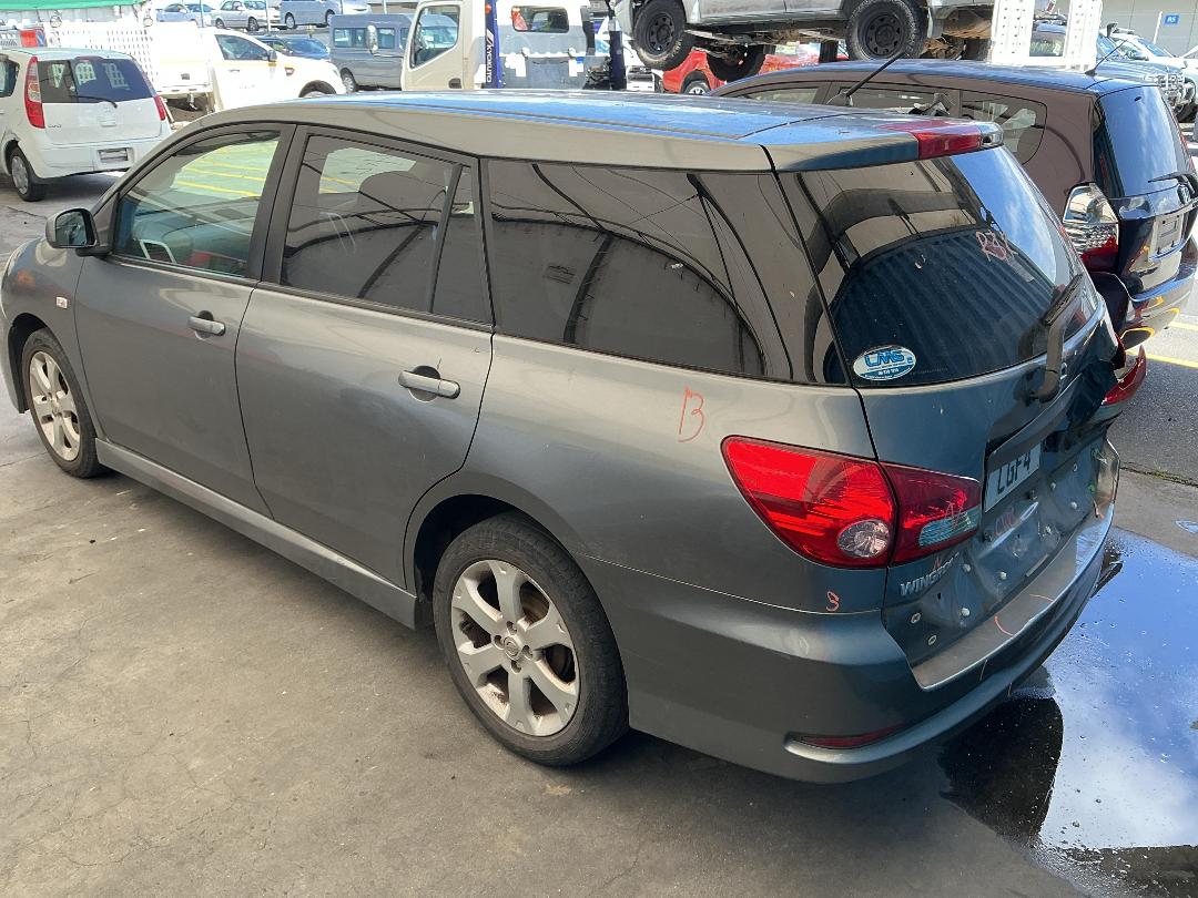 Photo '4' of Nissan Wingroad