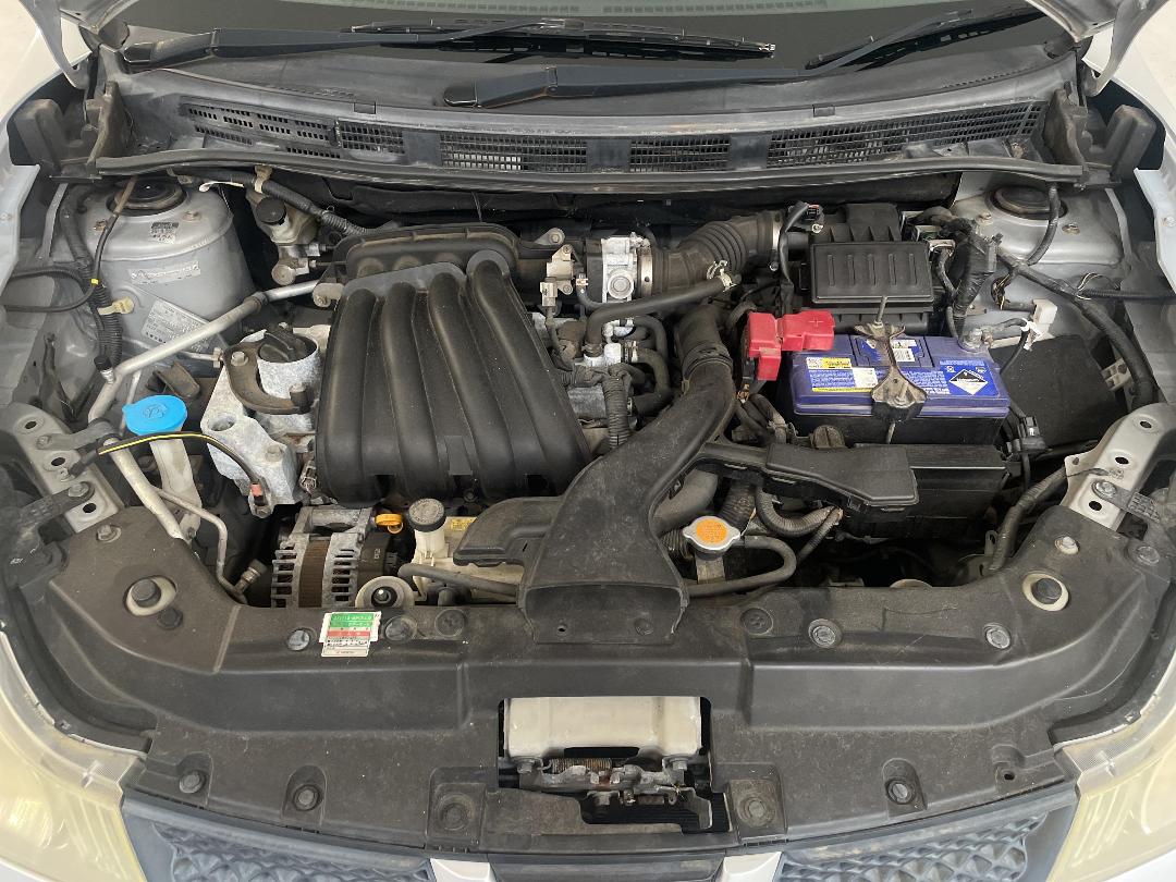 Photo '13' of Nissan Wingroad