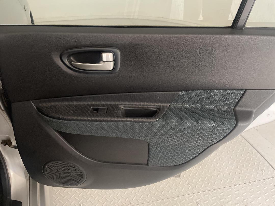 Photo '19' of Nissan Wingroad