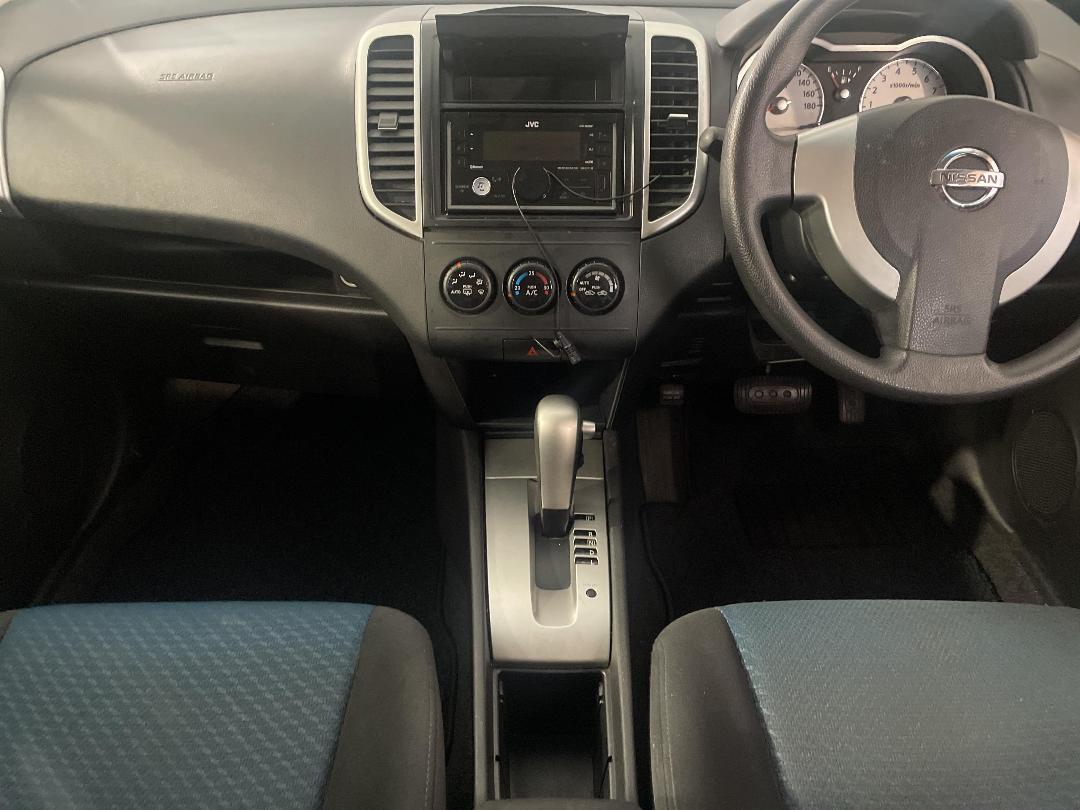 Photo '18' of Nissan Wingroad