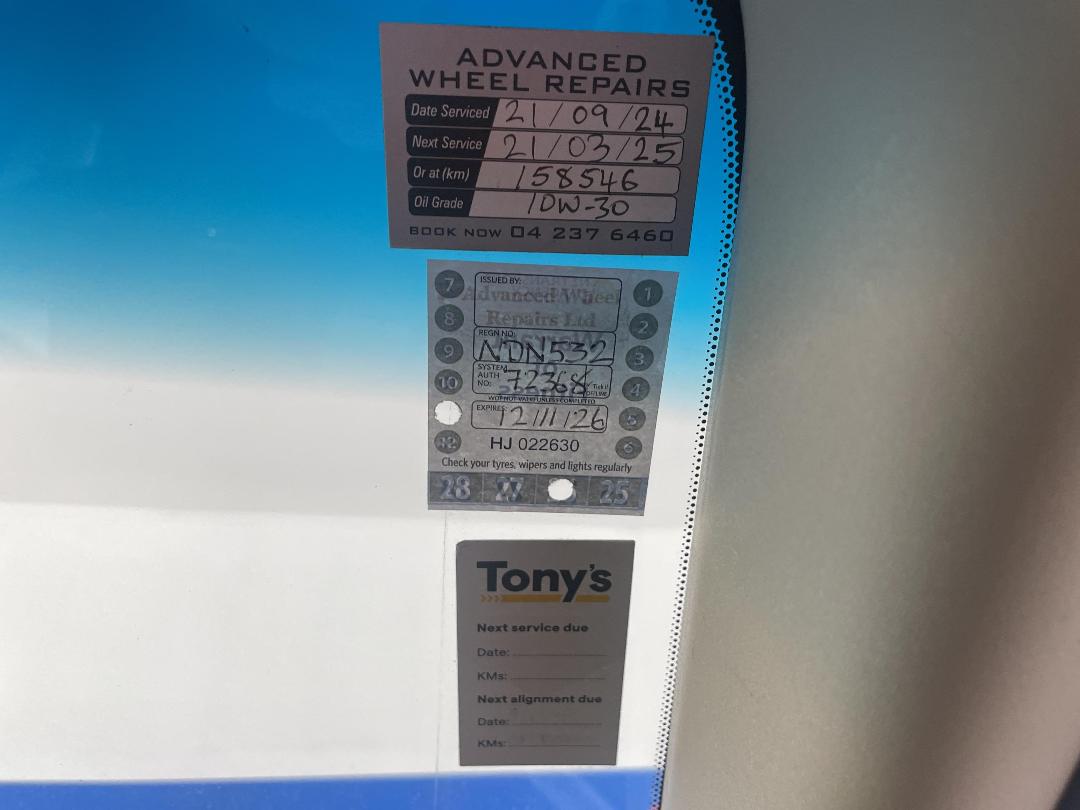 Photo '30' of Nissan Wingroad