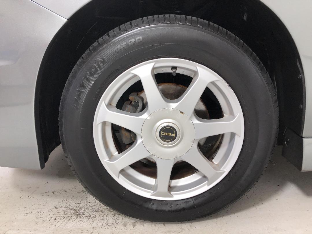 Photo '10' of Nissan Wingroad