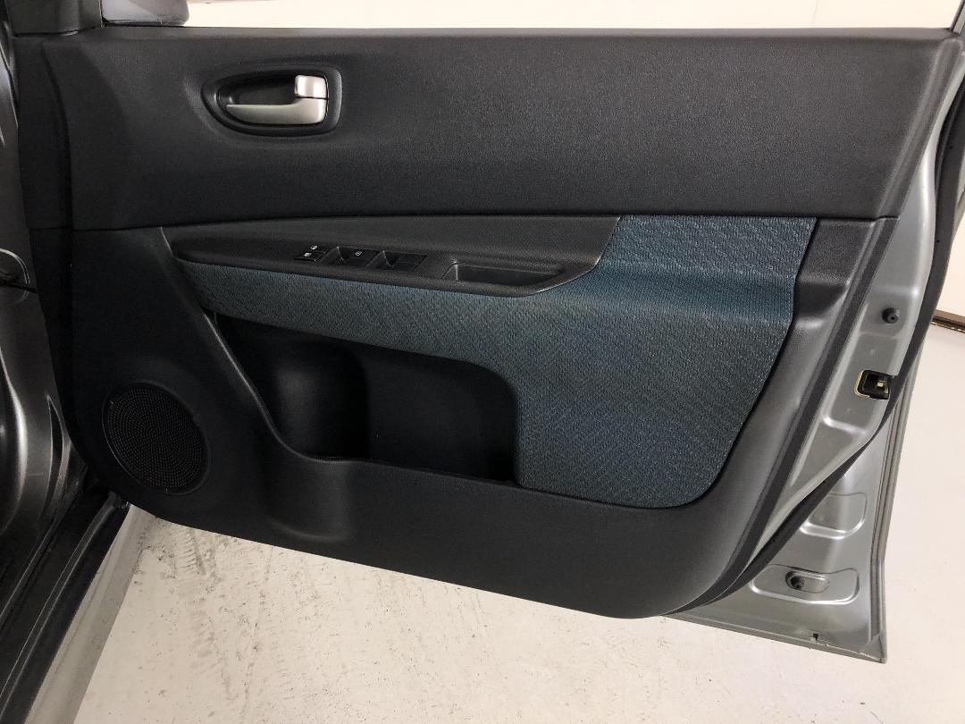 Photo '15' of Nissan Wingroad