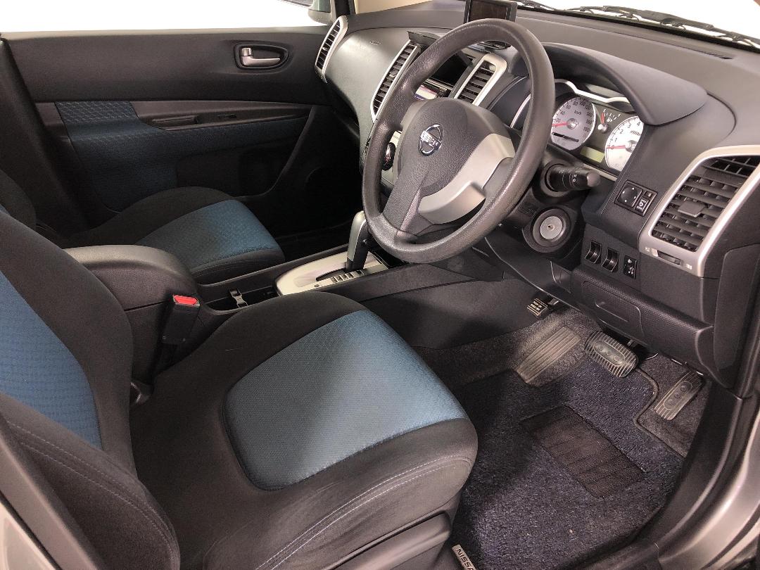 Photo '16' of Nissan Wingroad