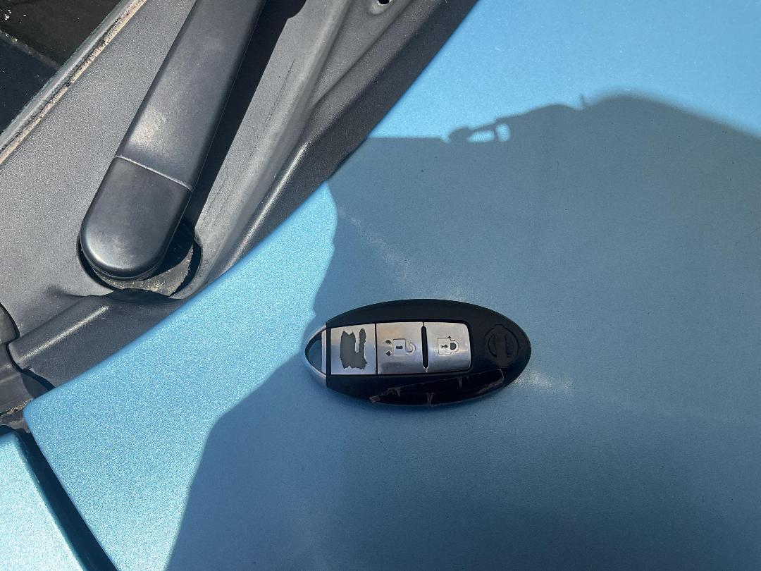 Photo '7' of Nissan Wingroad Photo '7' of Nissan Wingroad