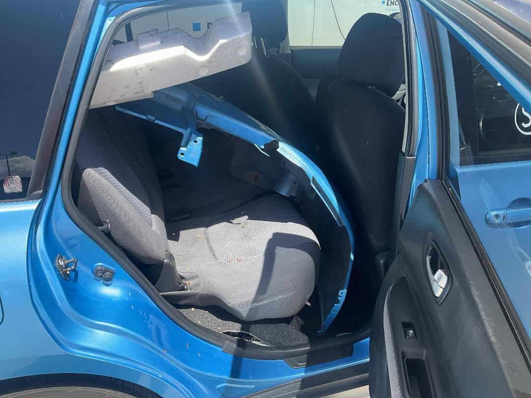 Photo '10' of Nissan Wingroad Photo '10' of Nissan Wingroad