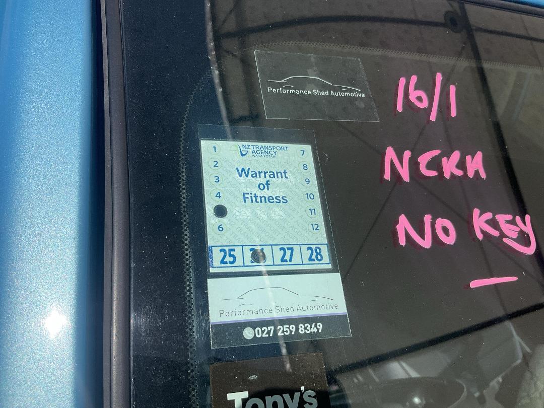 Photo '12' of Nissan Wingroad Photo '12' of Nissan Wingroad