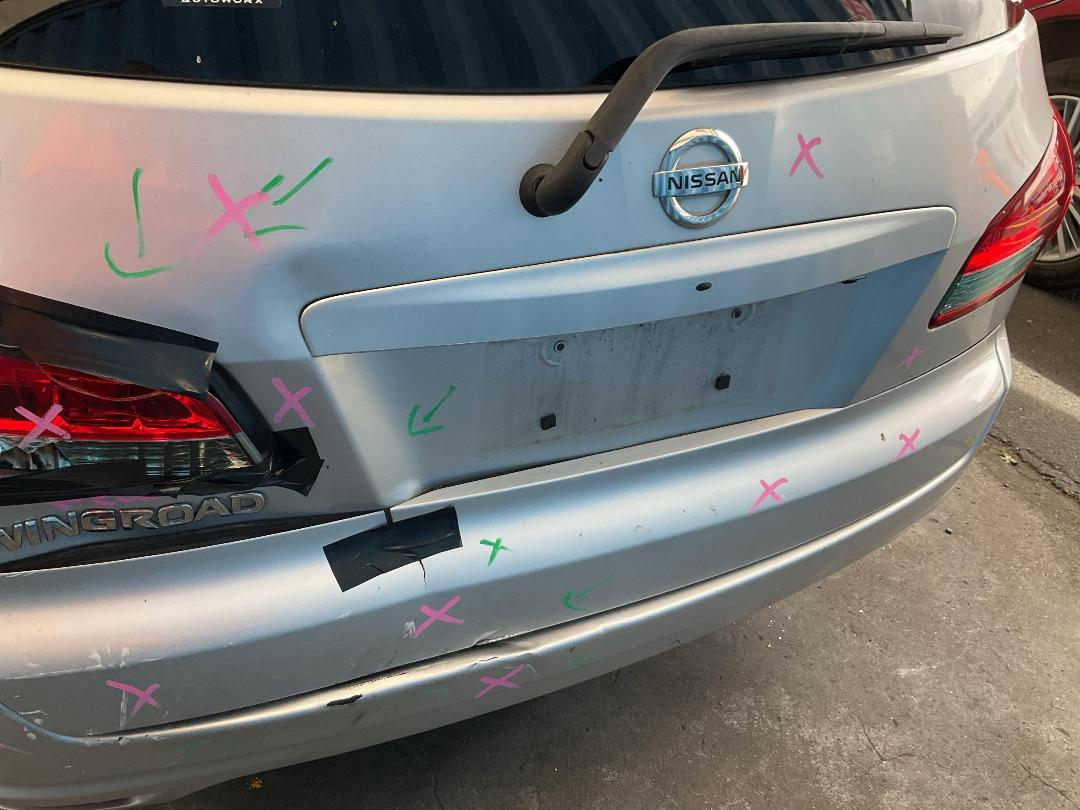 Photo '16' of Nissan Wingroad Photo '16' of Nissan Wingroad