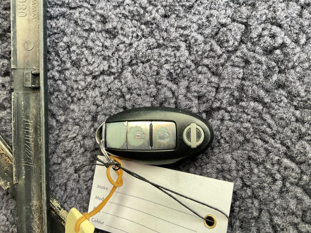 Photo '28' of Nissan Wingroad Photo '28' of Nissan Wingroad