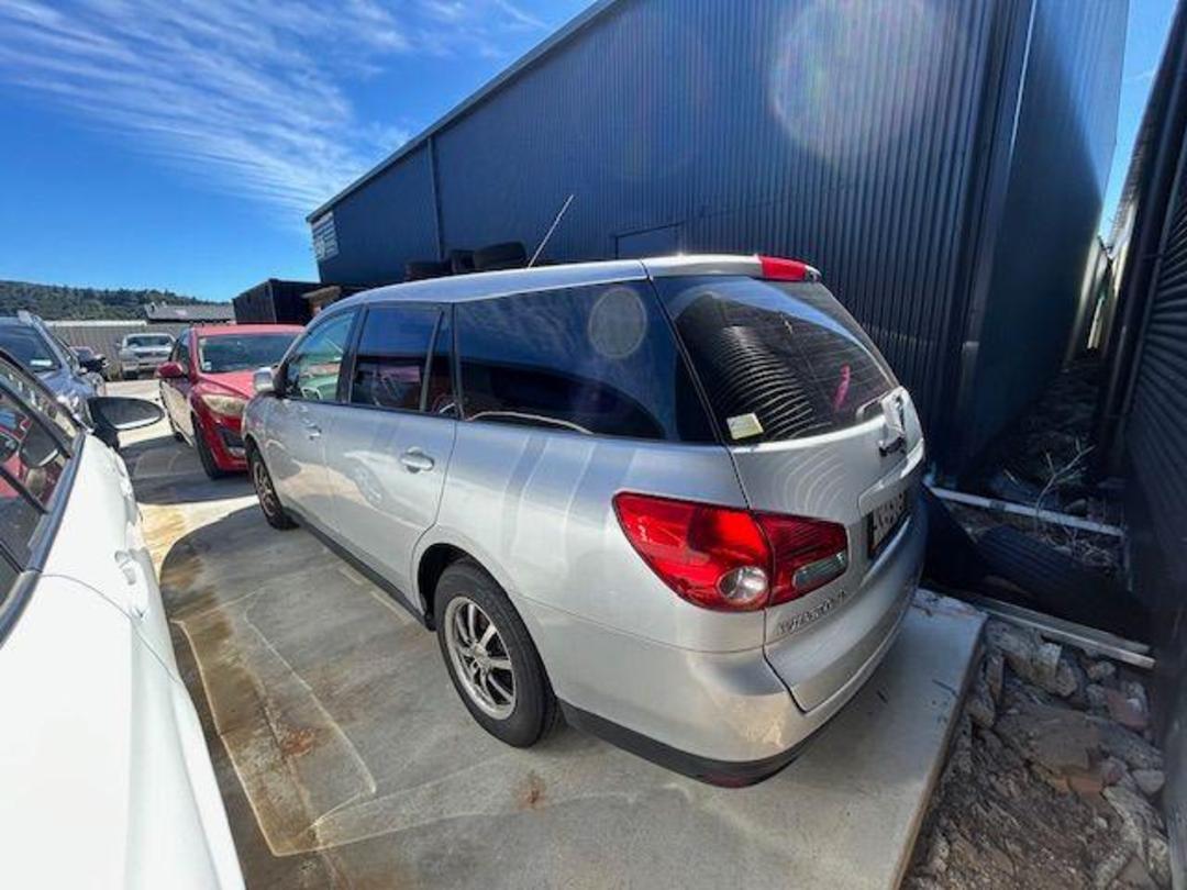 Photo '4' of Nissan Wingroad Photo '4' of Nissan Wingroad