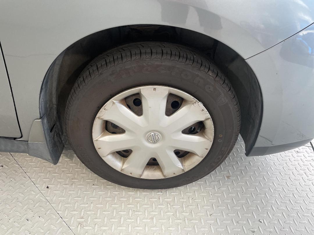 Photo '9' of Nissan Wingroad