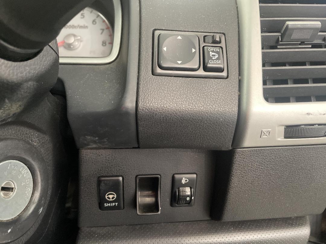 Photo '24' of Nissan Wingroad