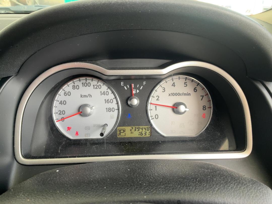 Photo '10' of Nissan Wingroad