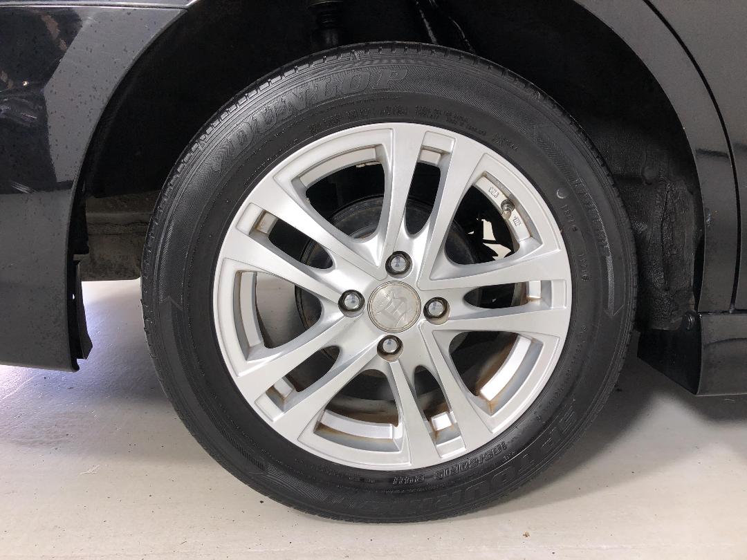 Photo '12' of Nissan Wingroad