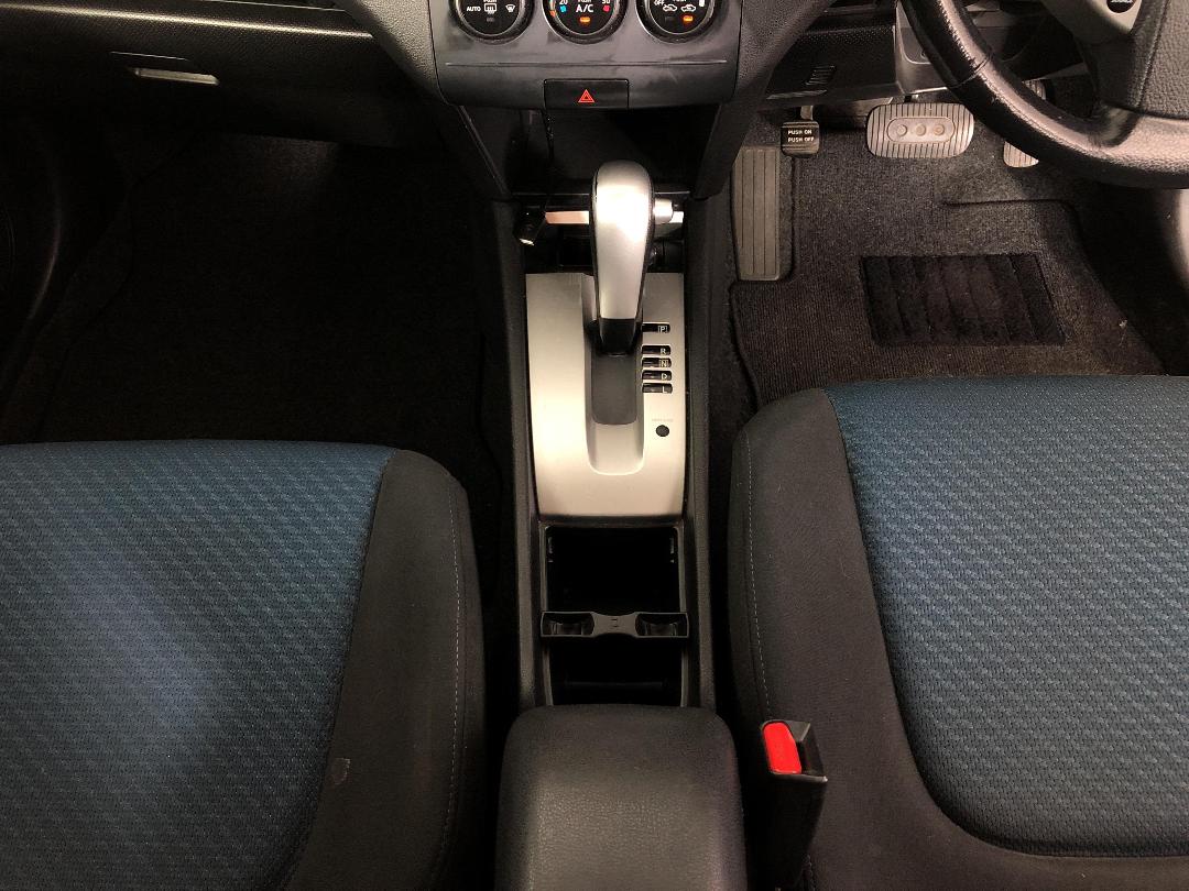 Photo '18' of Nissan Wingroad