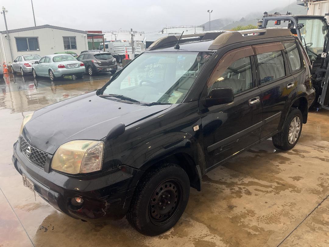 Photo '2' of Nissan X-Trail