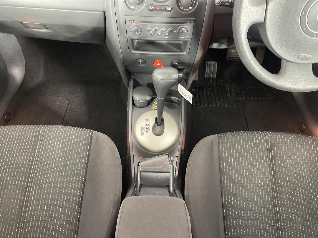 Photo '18' of Renault Megane II Photo '18' of Renault Megane II