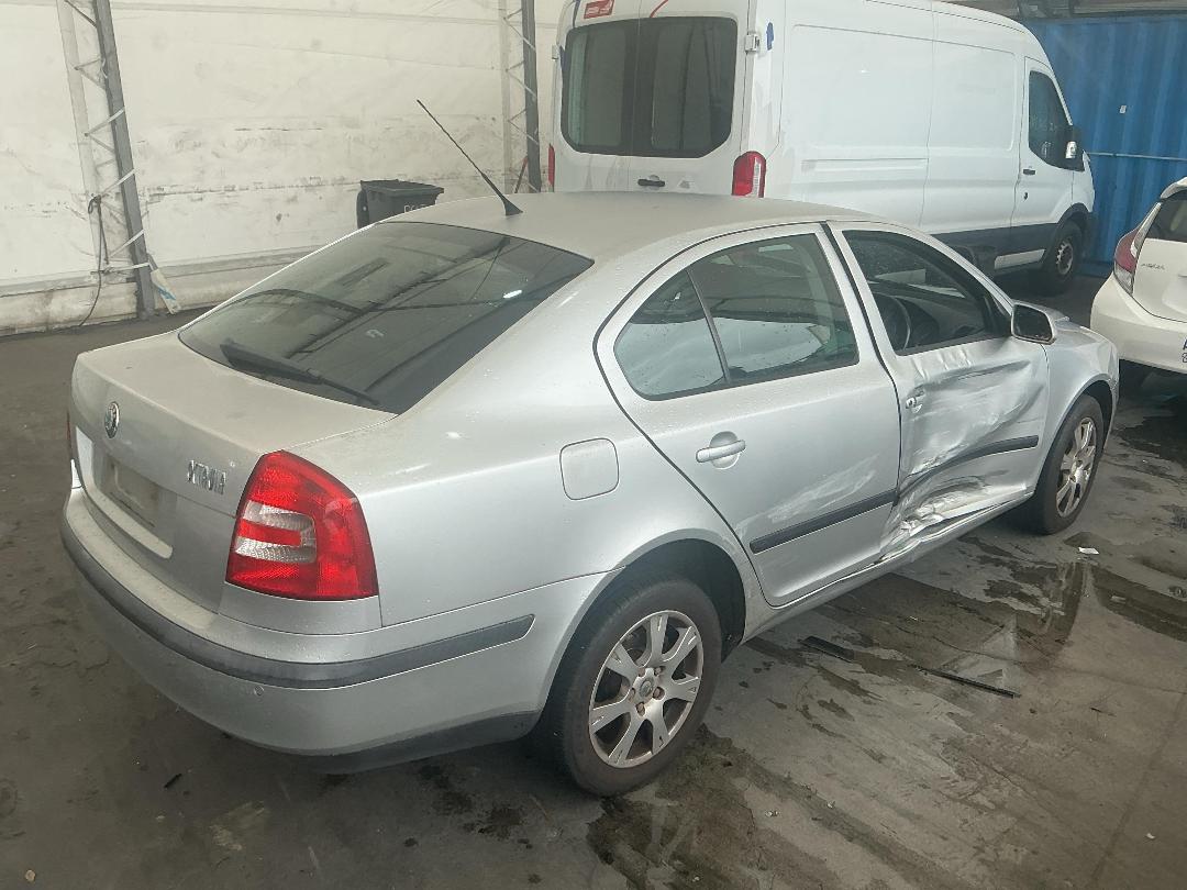 Photo '14' of Skoda Octavia FSI