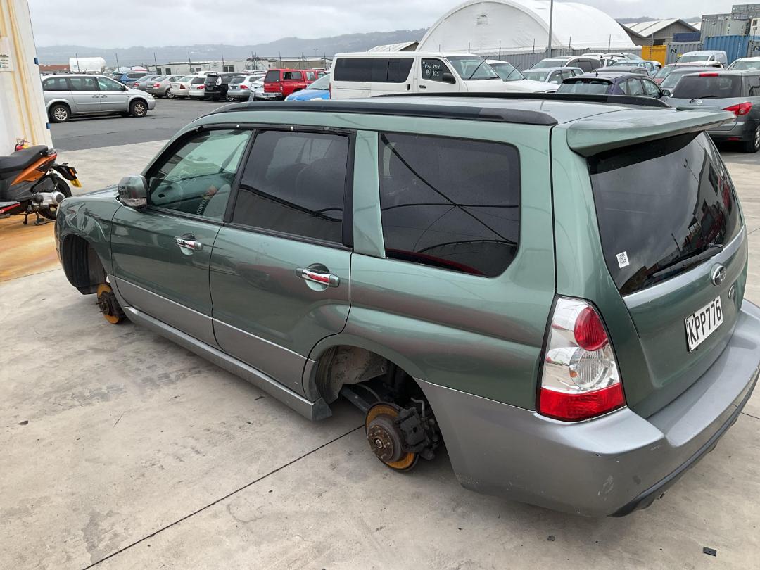 Damaged Subaru Forester 2006 in Wellington Seaview at Turners