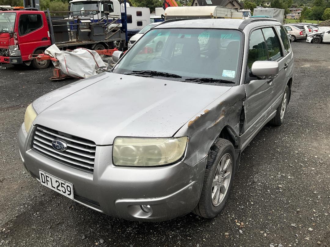 Photo '4' of Subaru Forester XS