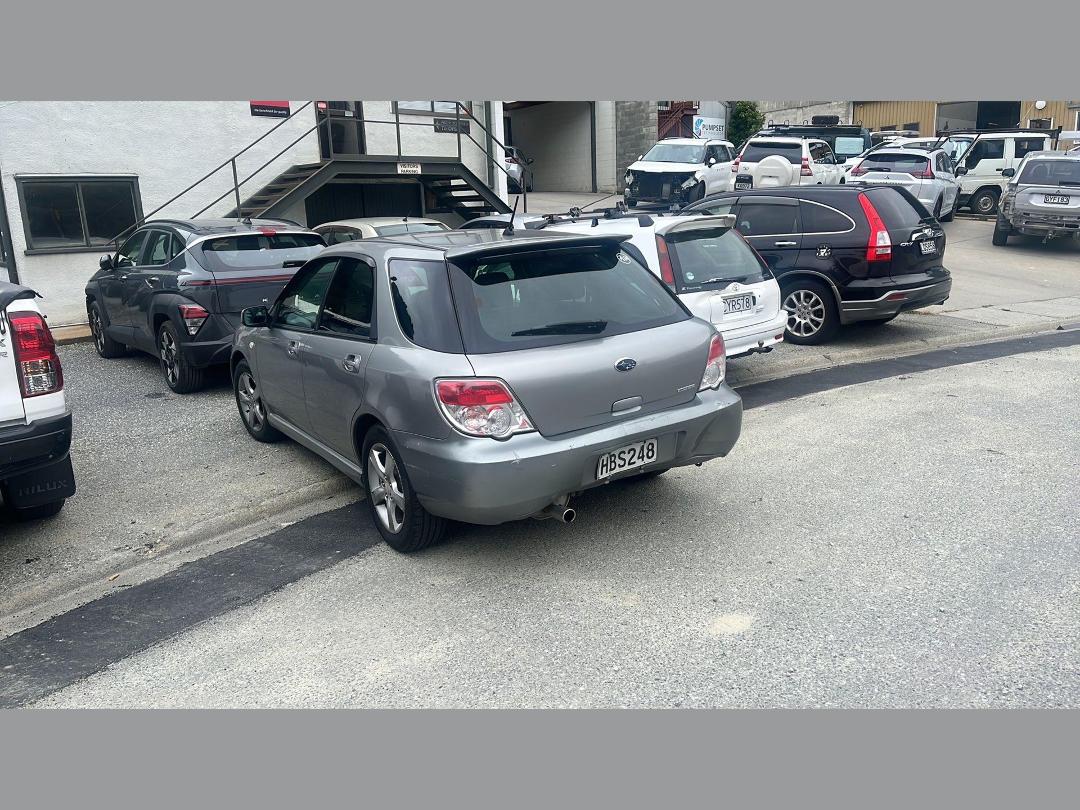 Photo '8' of Subaru Impreza Photo '8' of Subaru Impreza