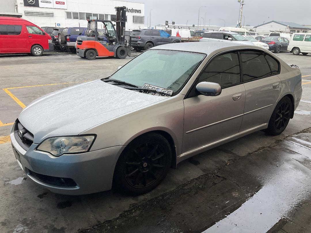 Photo '3' of Subaru Legacy Photo '3' of Subaru Legacy