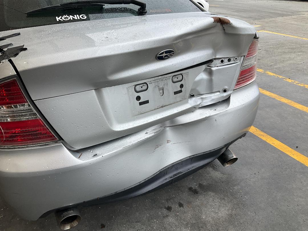 Photo '10' of Subaru Legacy Photo '10' of Subaru Legacy