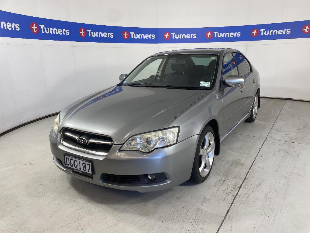 Photo '4' of Subaru Legacy