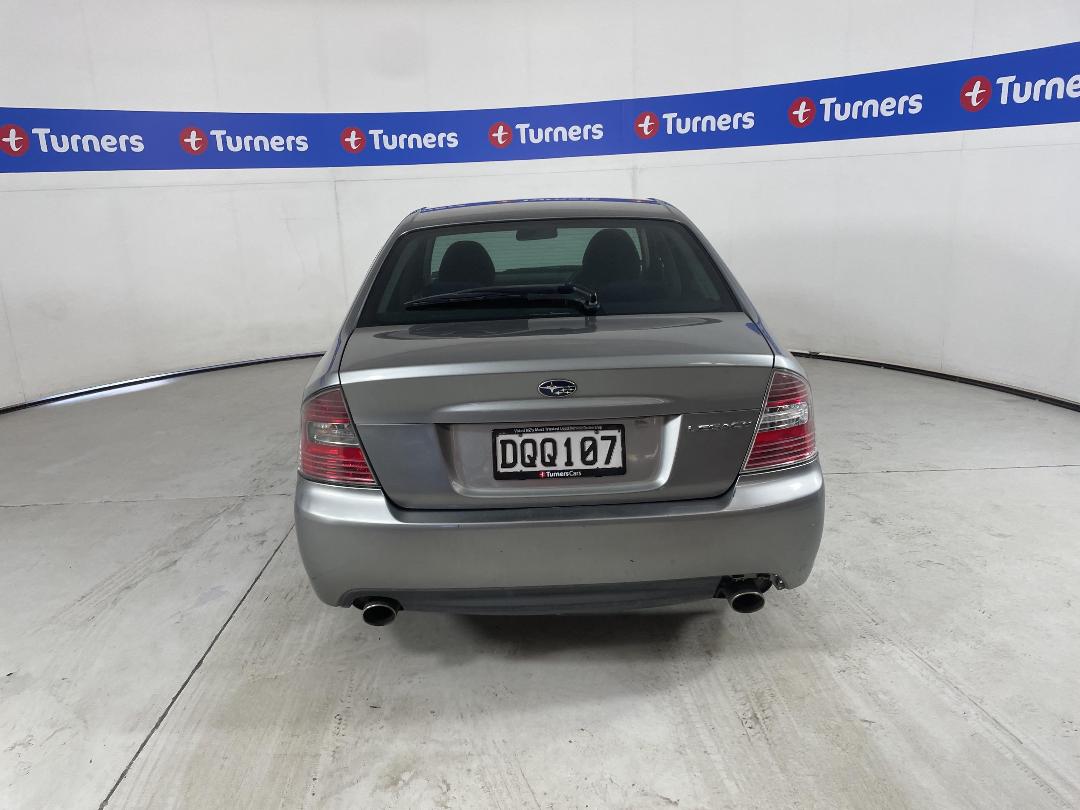 Photo '6' of Subaru Legacy