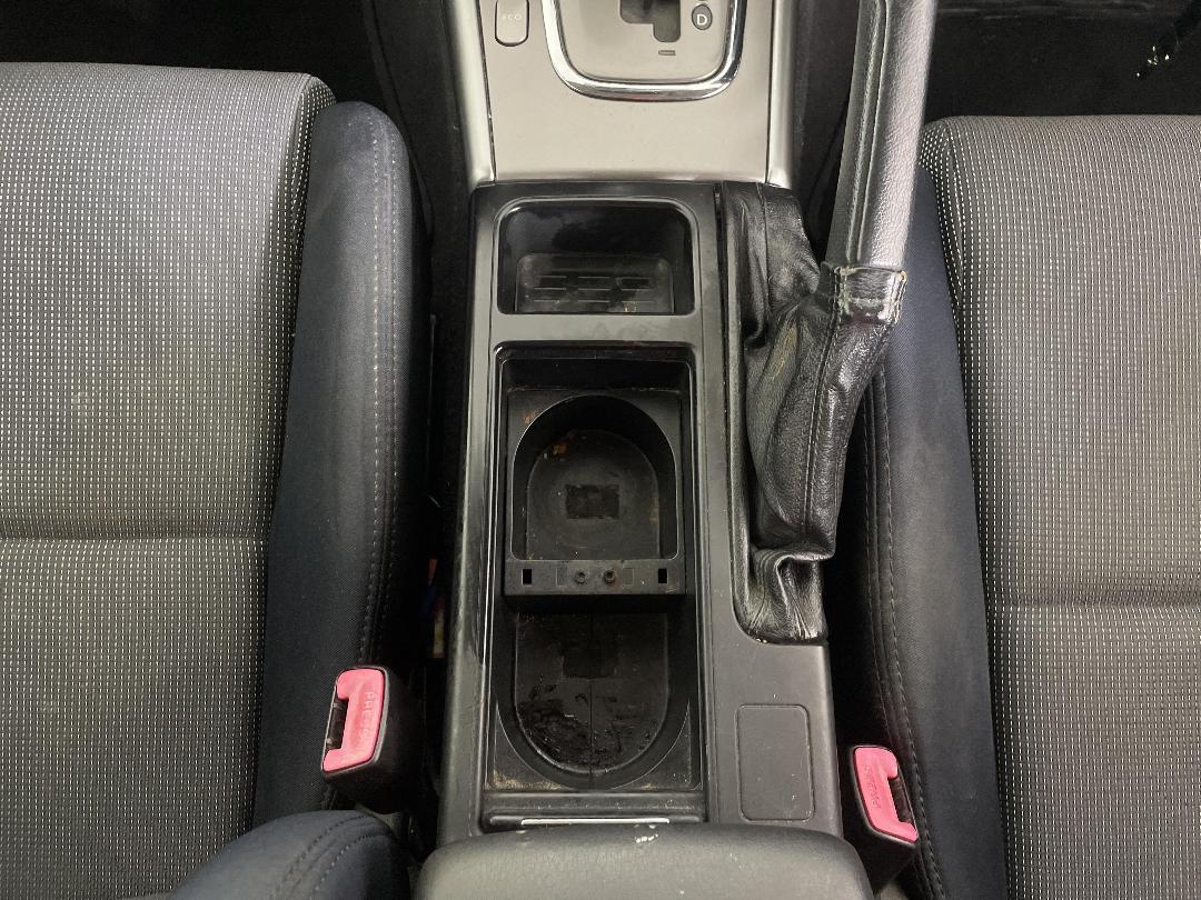 Photo '23' of Subaru Legacy