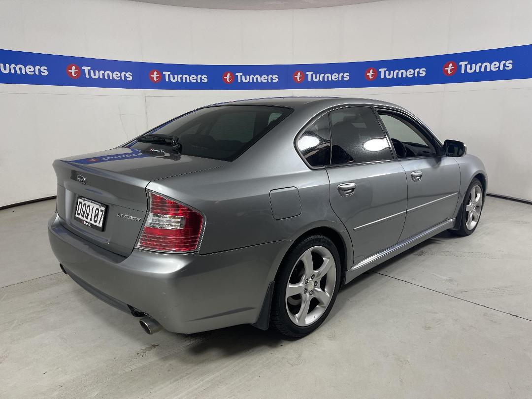 Photo '6' of Subaru Legacy