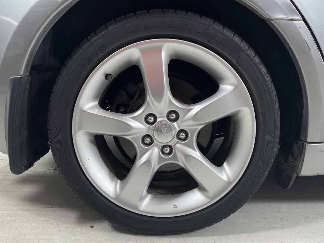 Photo '10' of Subaru Legacy