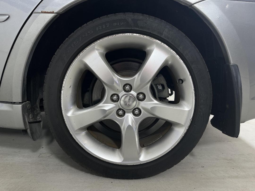 Photo '9' of Subaru Legacy