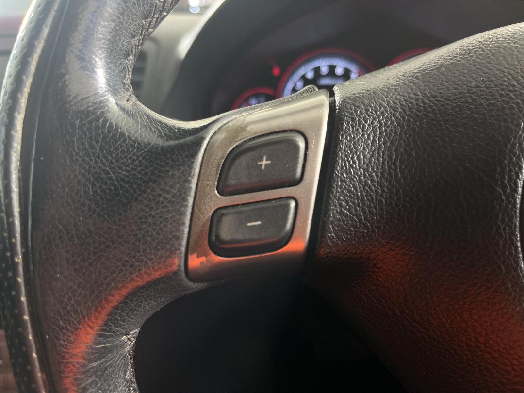 Photo '23' of Subaru Legacy