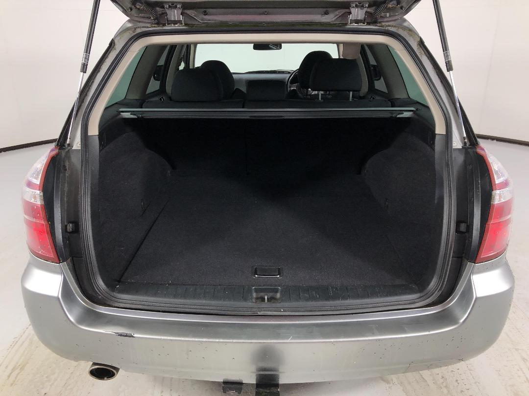 Photo '14' of Subaru Legacy Photo '14' of Subaru Legacy