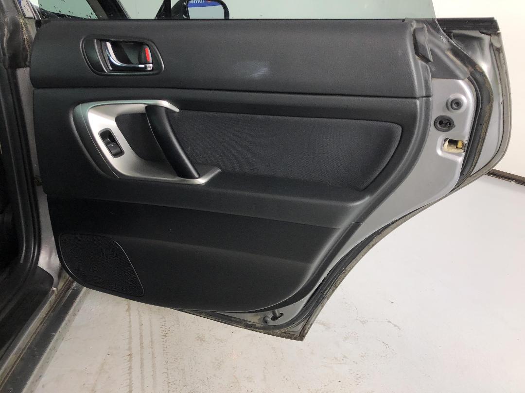 Photo '19' of Subaru Legacy Photo '19' of Subaru Legacy