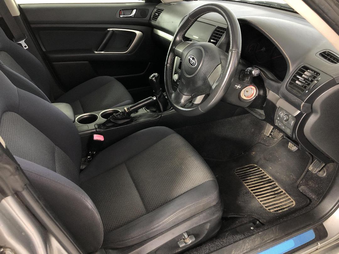 Photo '16' of Subaru Legacy Photo '16' of Subaru Legacy