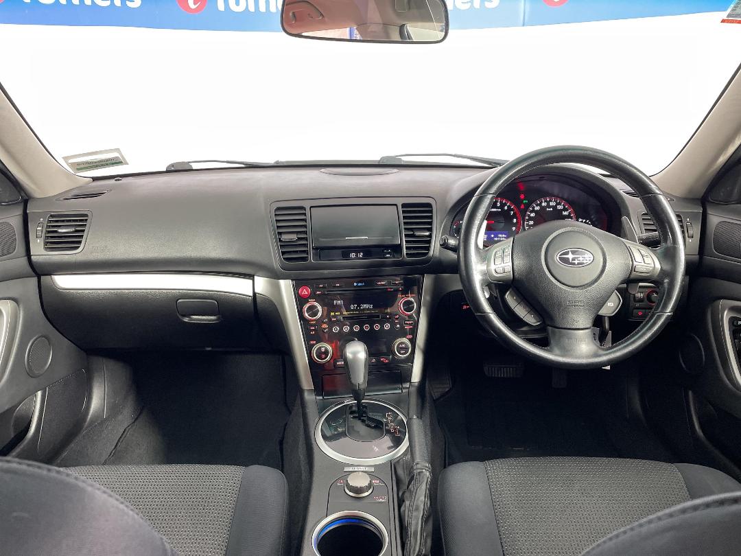 Photo '17' of Subaru Legacy Photo '17' of Subaru Legacy