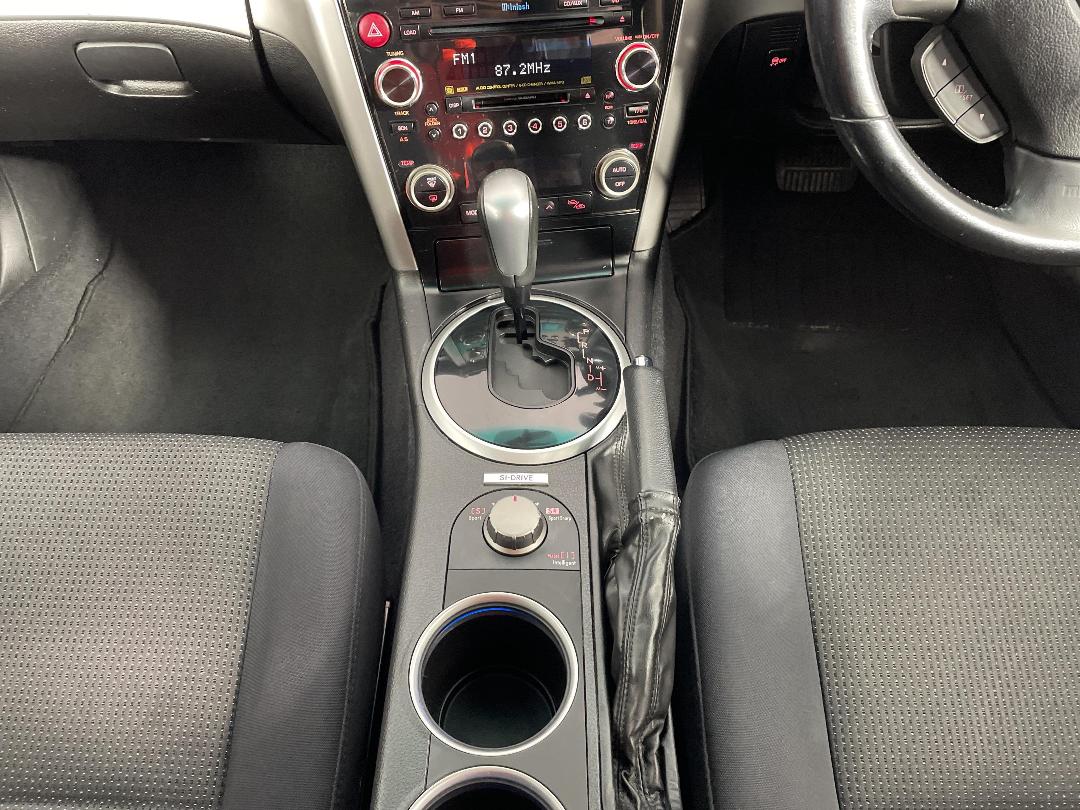 Photo '18' of Subaru Legacy Photo '18' of Subaru Legacy