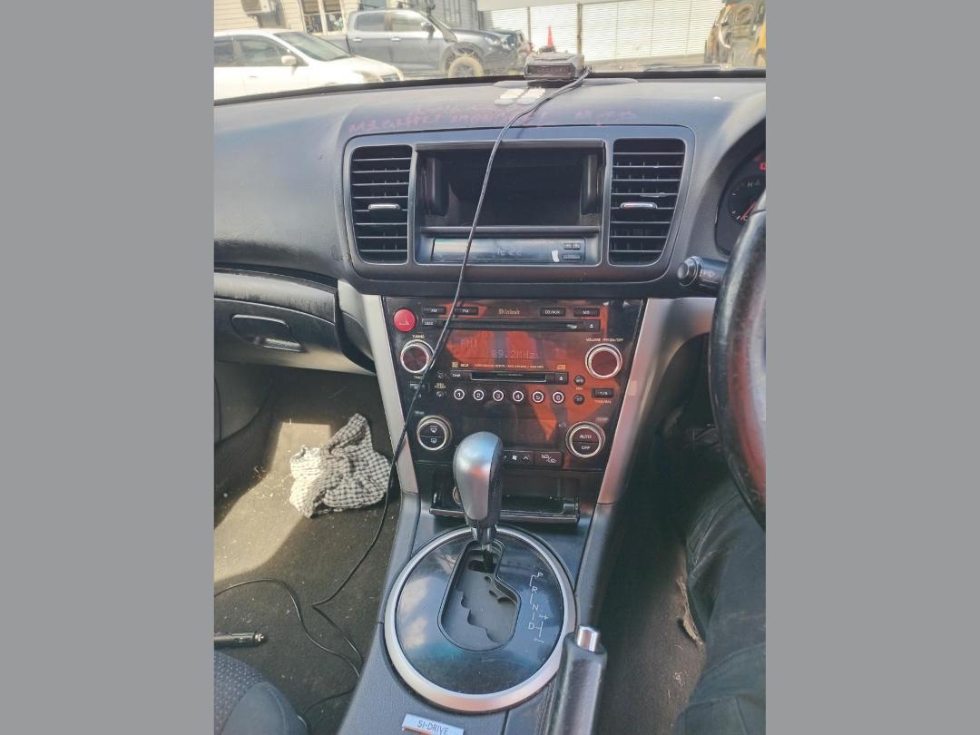 Photo '11' of Subaru Legacy Photo '11' of Subaru Legacy