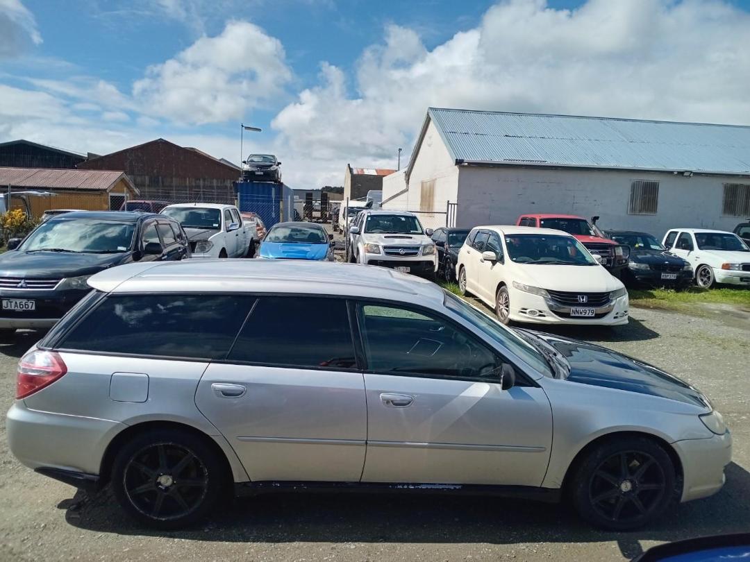 Photo '7' of Subaru Legacy Photo '7' of Subaru Legacy