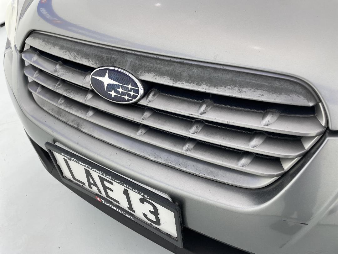 Photo '27' of Subaru Legacy