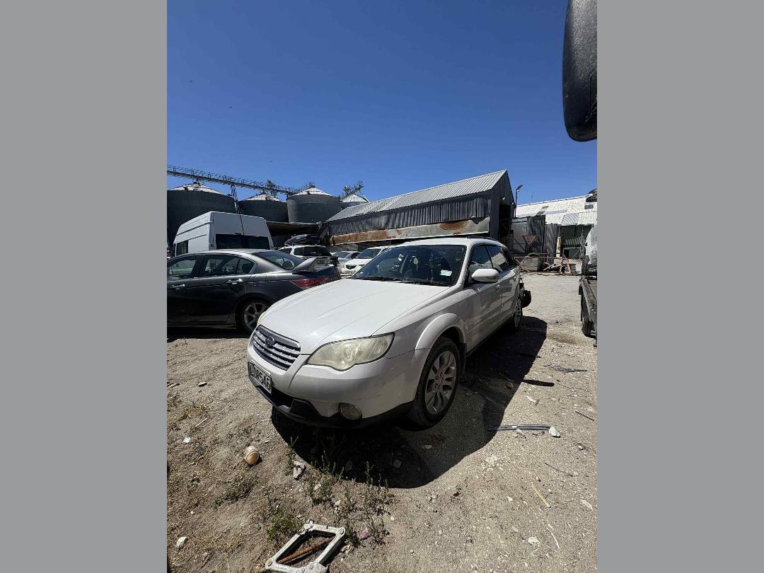 Photo '2' of Subaru Legacy Outback