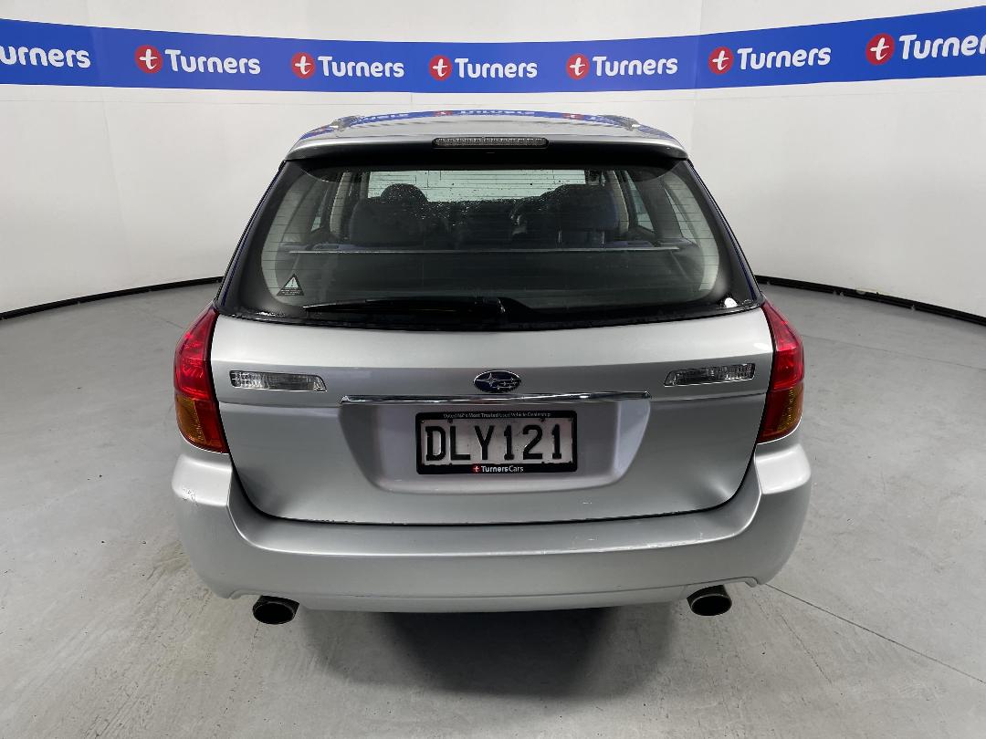 Photo '6' of Subaru Legacy