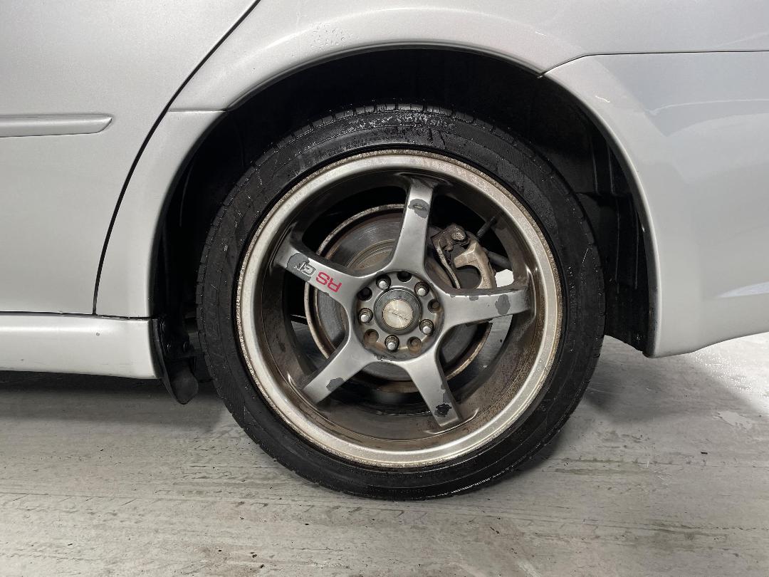 Photo '11' of Subaru Legacy